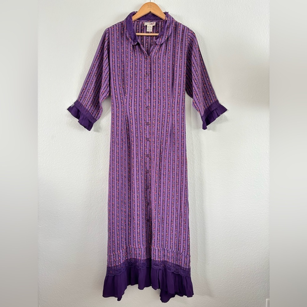 Red Hat Society Vintage Purple Floral Striped Maxi Shirt Dress with Lace Trim